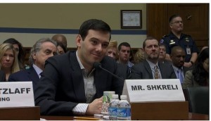CaYGEFoVAAAqWU-