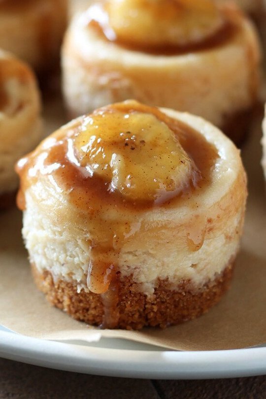 RT @ItsFoodPorn: Mini Bananas Foster Cheesecakes h…
