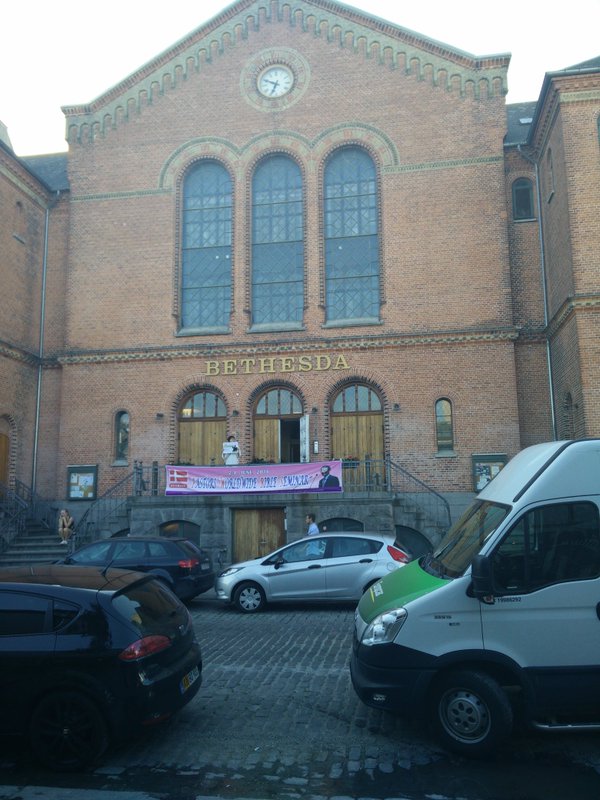 RT @thepandalion: These guys gave me funny looks w…