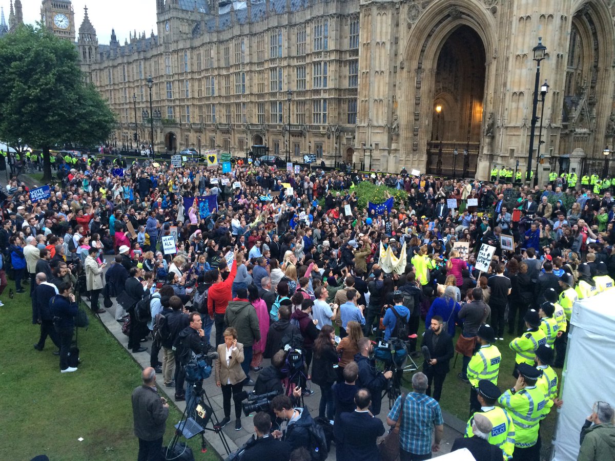 RT @ChrisMasonBBC: ‘The past has voted for the fut…